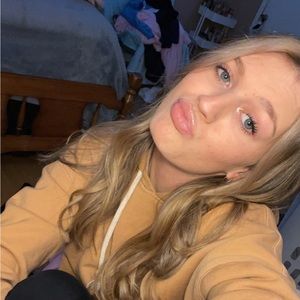 Meet your Posher, Annah